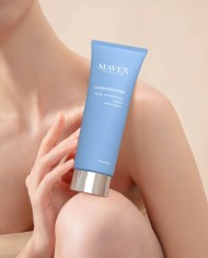 BODY MOISTURIZING CREAM AVEC MASQUE VISAGE OFFERT