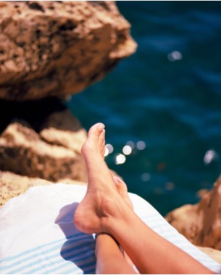 Foot care estate: la routine completa per piedi perfetti nella stagione dei sandali
